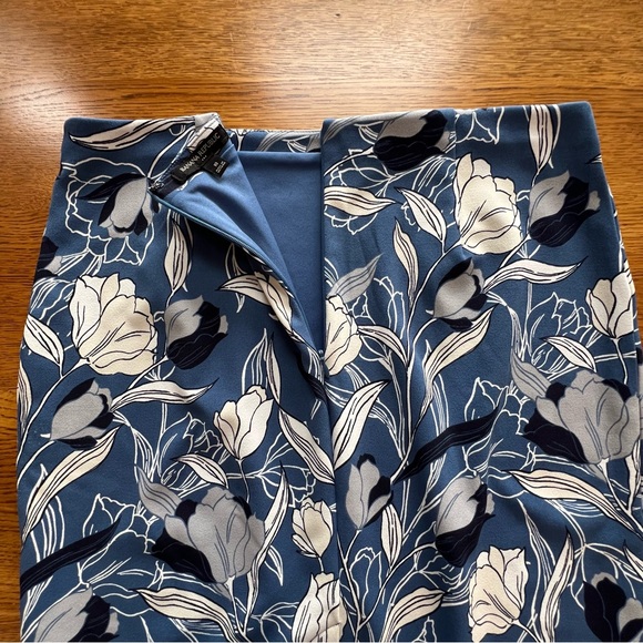 ⭐️ BANANA REPUBLIC Women Stretch Comfy Poly Pencil Skirt Multicolor Floral Sz 10 - Picture 3 of 10